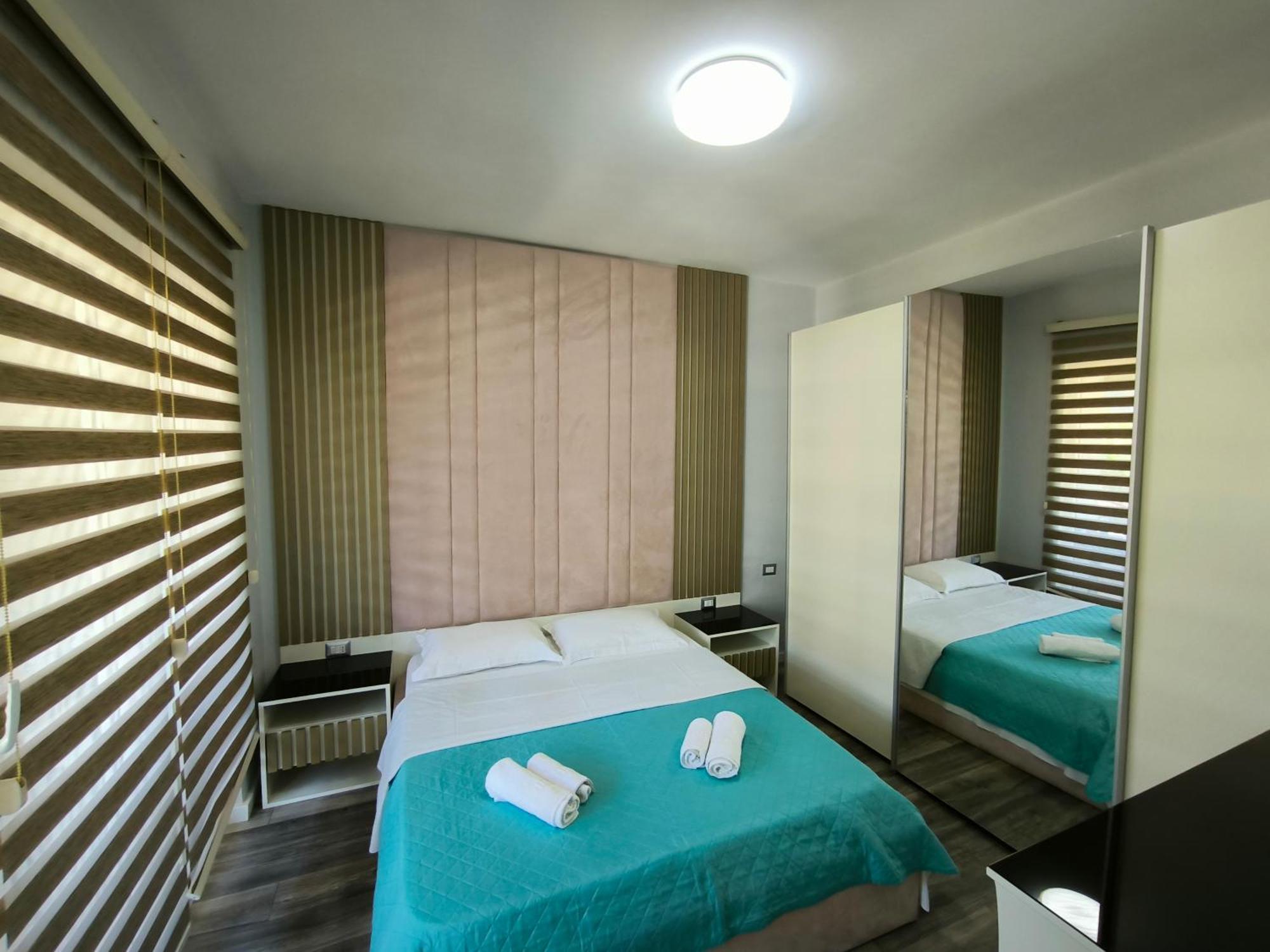 Artemis Beach House Vlore Bagian luar foto
