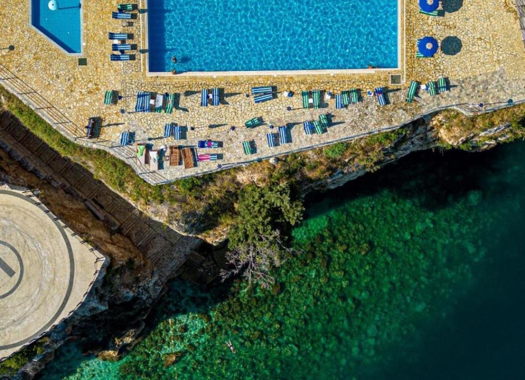 Artemis Beach House Vlore Bagian luar foto