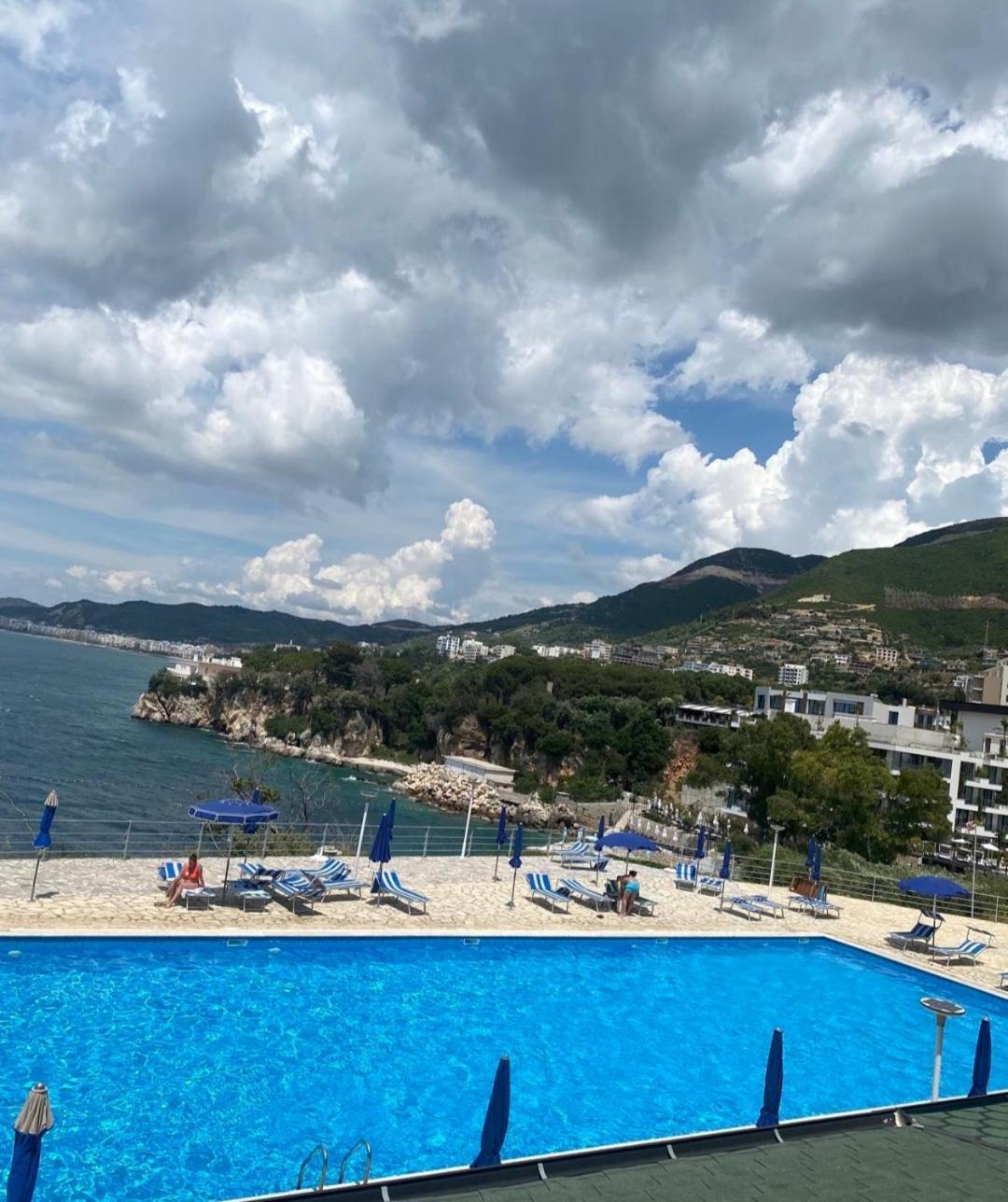 Artemis Beach House Vlore Bagian luar foto