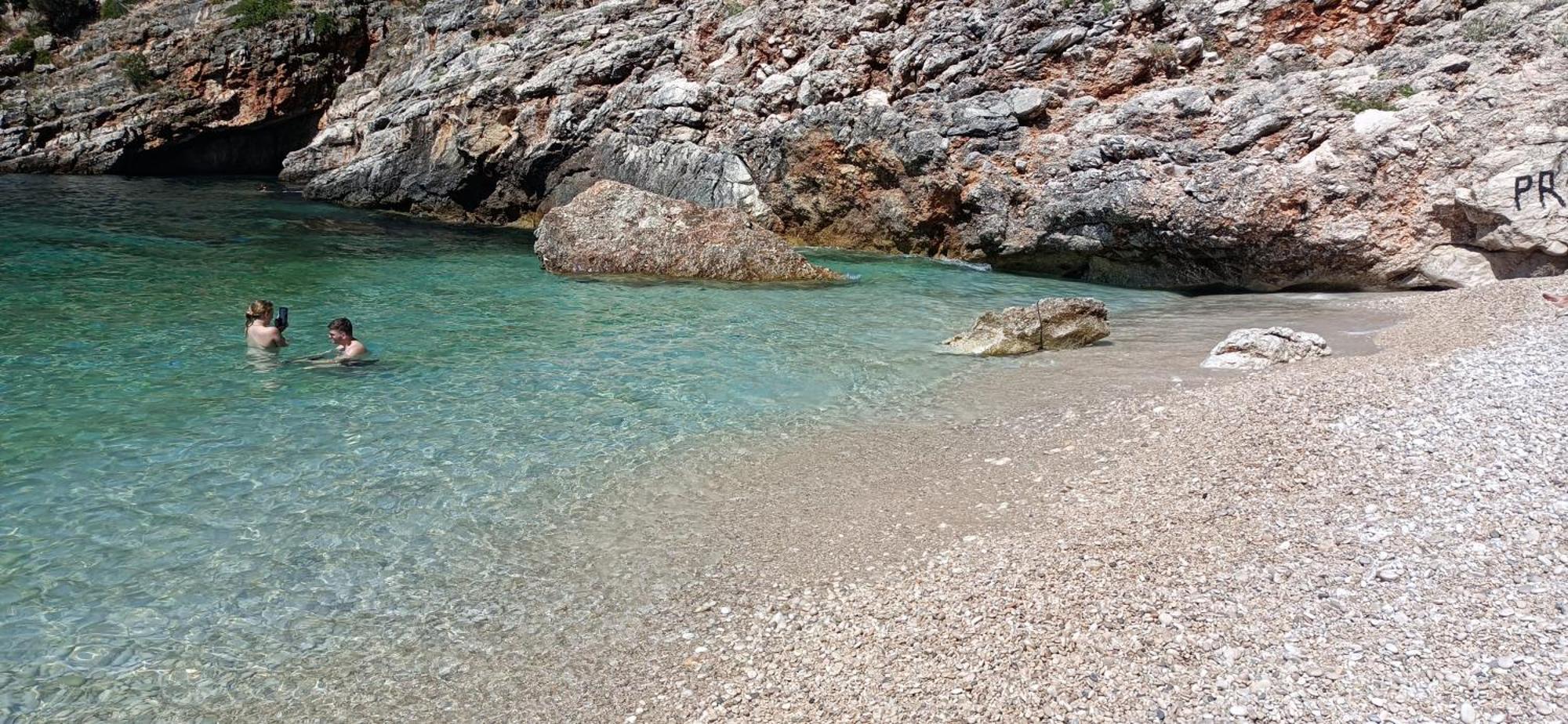 Artemis Beach House Vlore Bagian luar foto