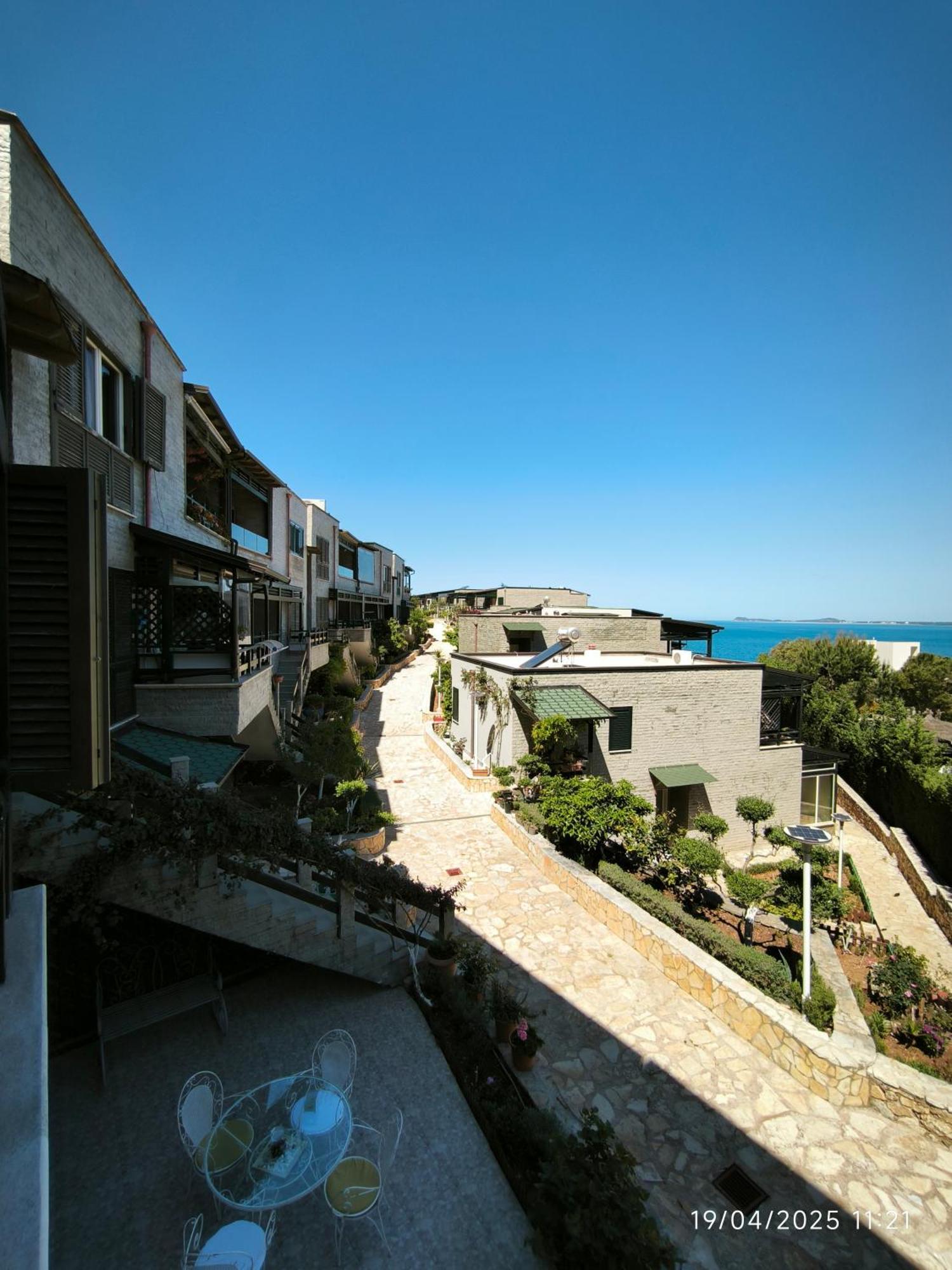 Artemis Beach House Vlore Bagian luar foto