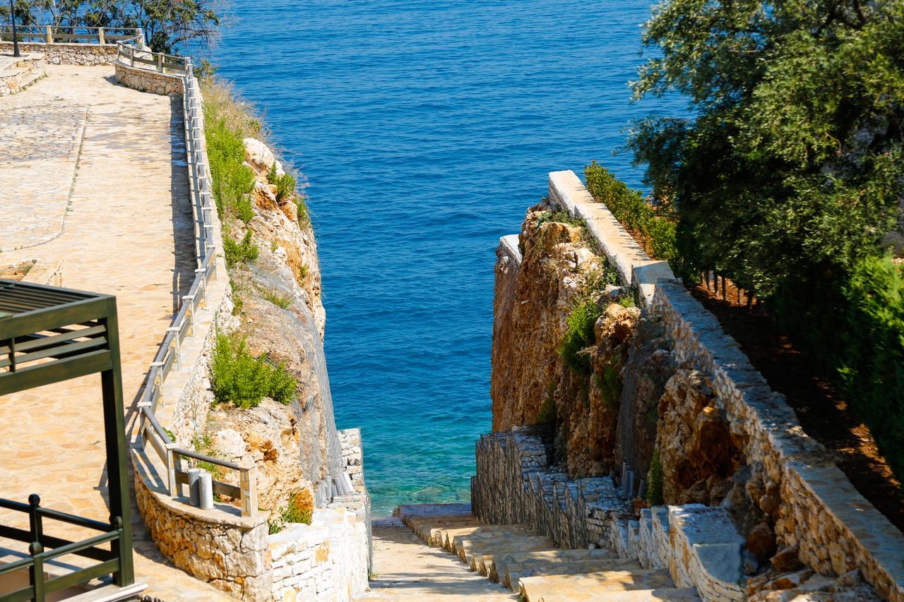 Artemis Beach House Vlore Bagian luar foto